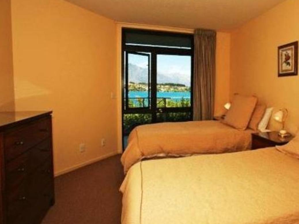 Apartments At Spinnaker Bay Квінстаун Екстер'єр фото