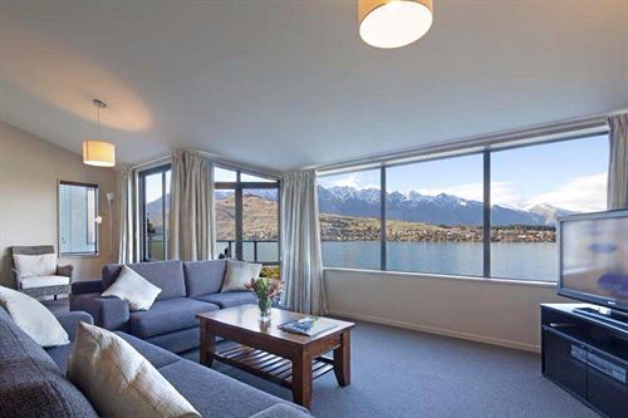 Apartments At Spinnaker Bay Квінстаун Екстер'єр фото